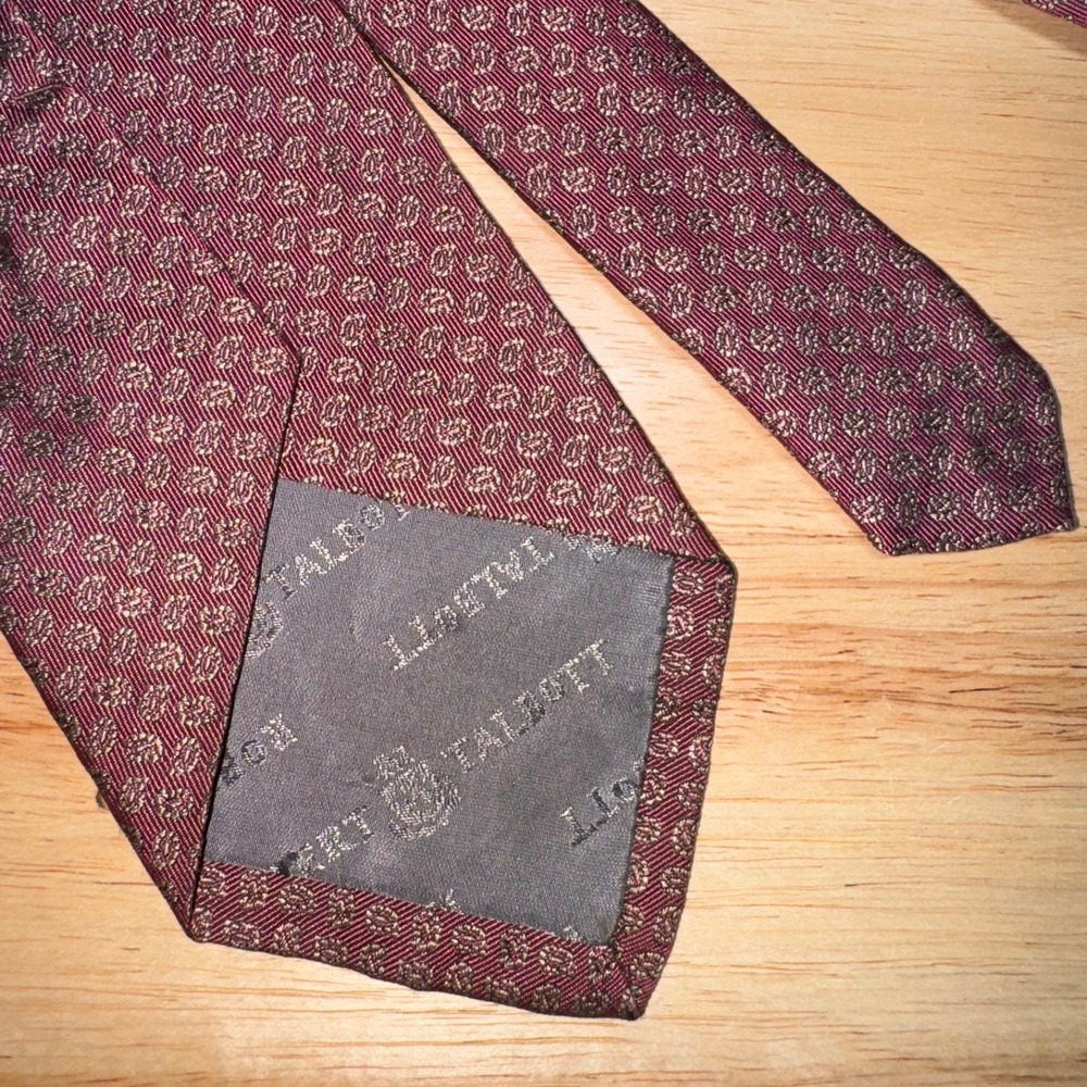Robert Talbott for Paul Simon Men's Silk Tie Soft Burgandy Gold Mini Paisley - Picture 5 of 8